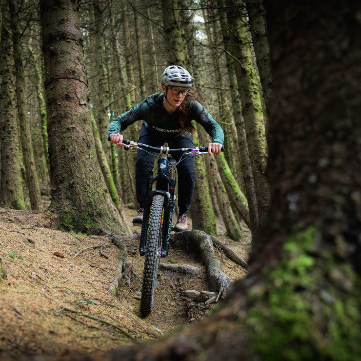 Dirt School Coach riding Innerleithen downhill trails
